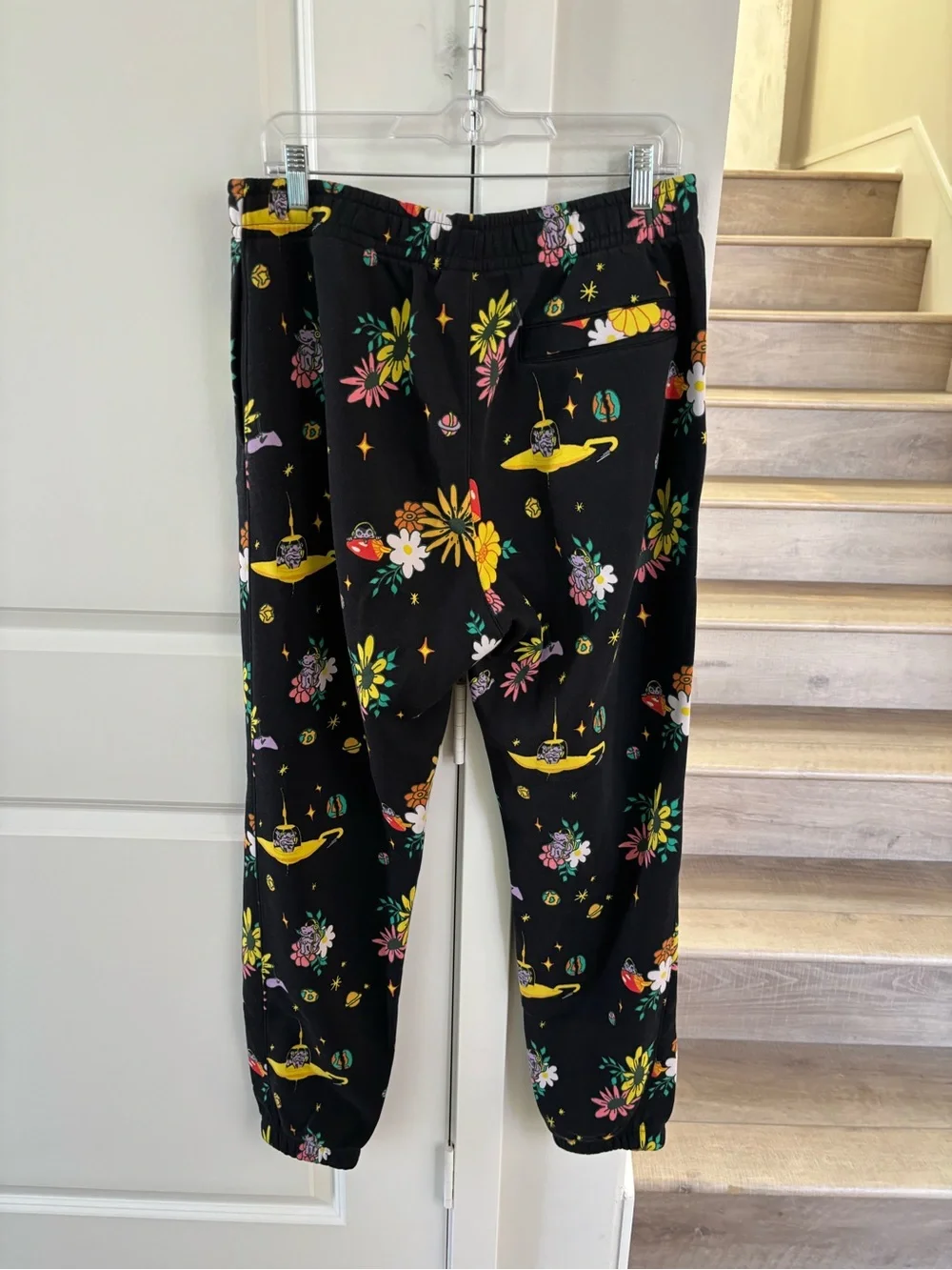 NIKE Sportswear Club Sweatpants in Outer Space Print